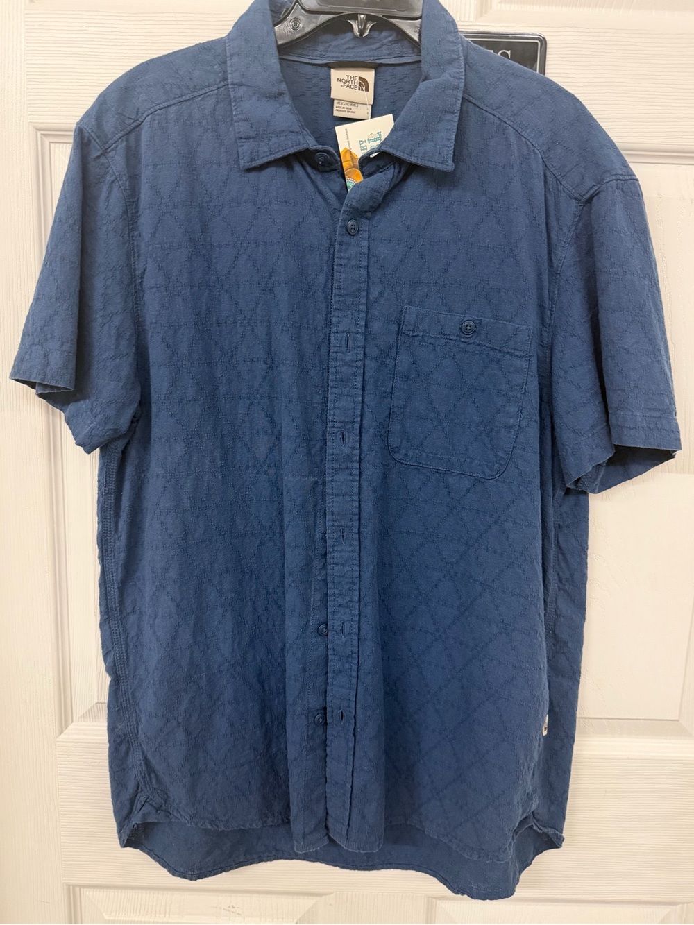 The North Face Men’s Short-Sleeve Button-Down Shirt — Navy Blue